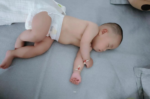 长沙供卵代怀宝宝咳到吐怎么办